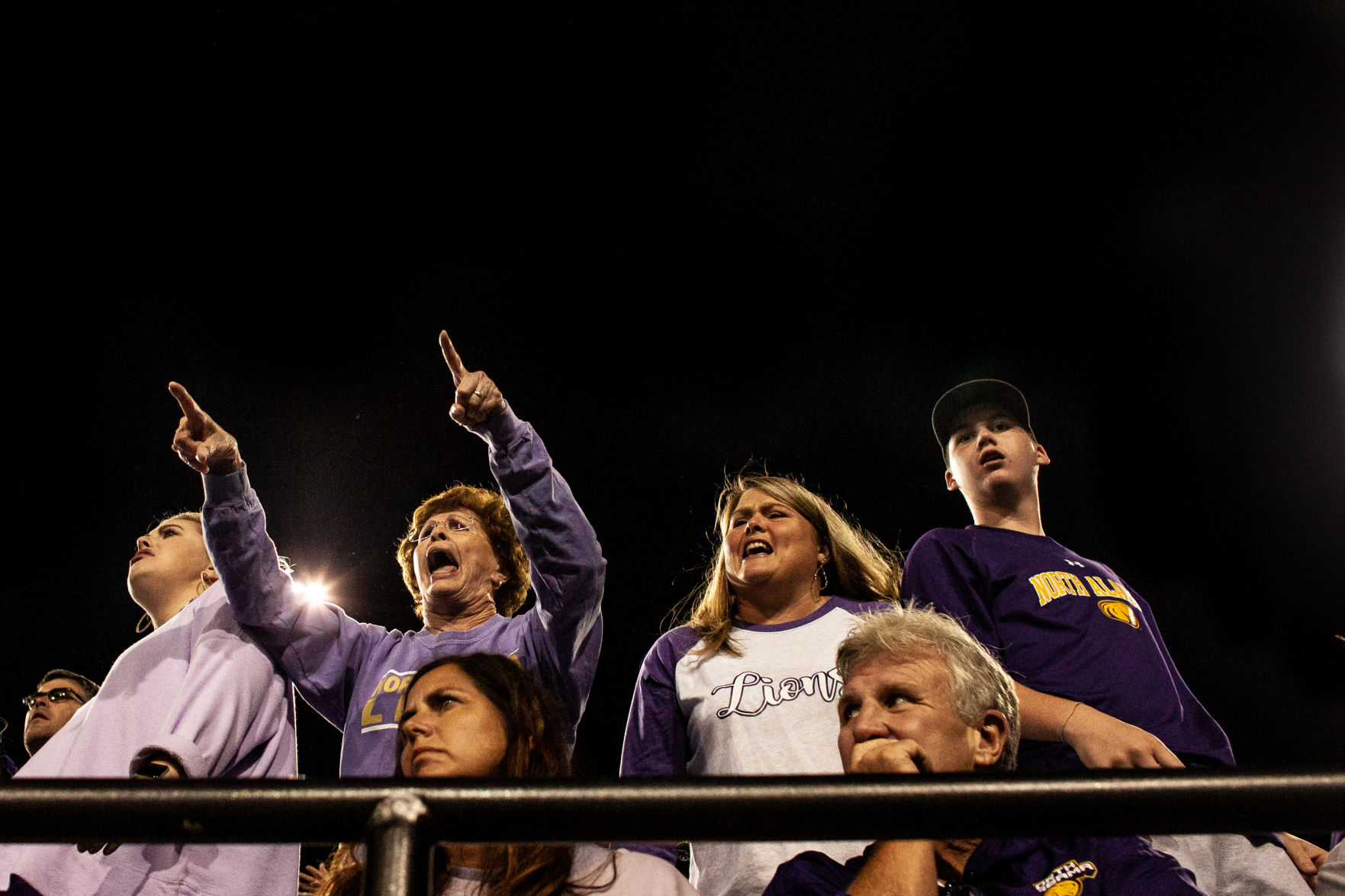 Football9707_Diggins_Gallery
